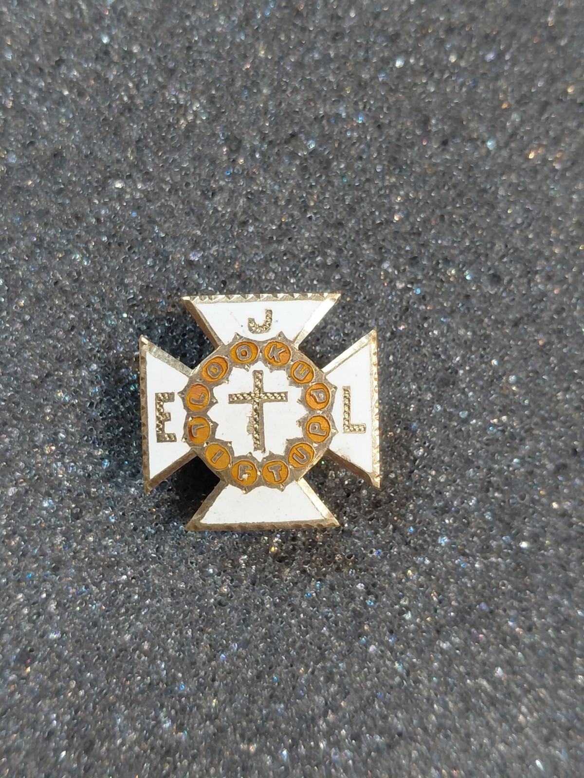 LOT Of (5) Vintage Gold Filled/plated Pins. Please See Pictures
