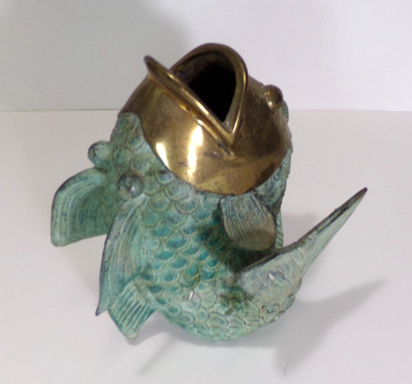 GREEN & BRASS METAL FISH STATUE 2 LB 4 OZ lngh 5″ hgtt 5″ thik 4.5p” $48