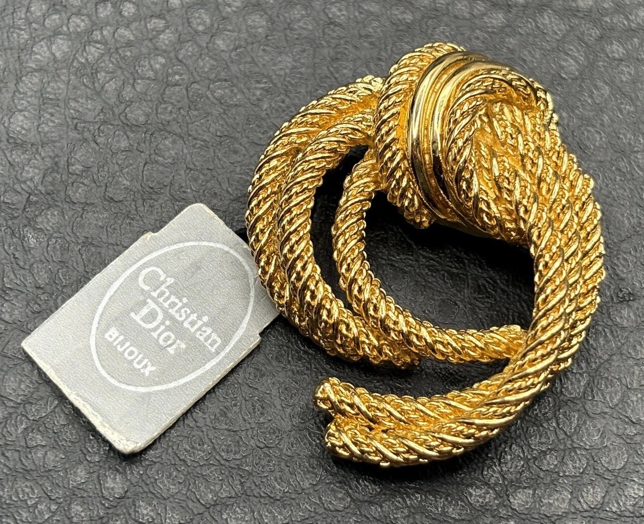 Christian Dior Grosse Designer Gold Tone Twisted Rope Brooch Vintage Bijoux Tag