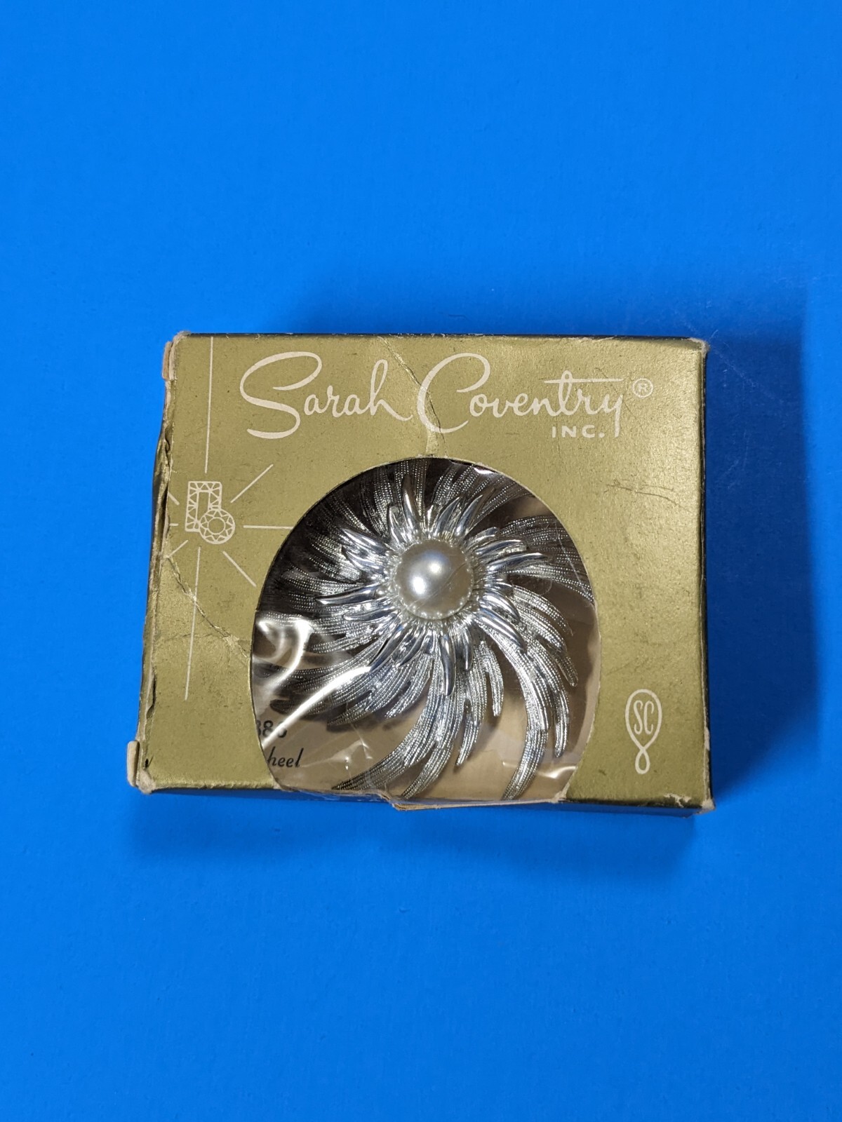 Vintage Sarah Coventry Silver Tone Pinwheel Sunburst Brooch Pin Faux Pearl