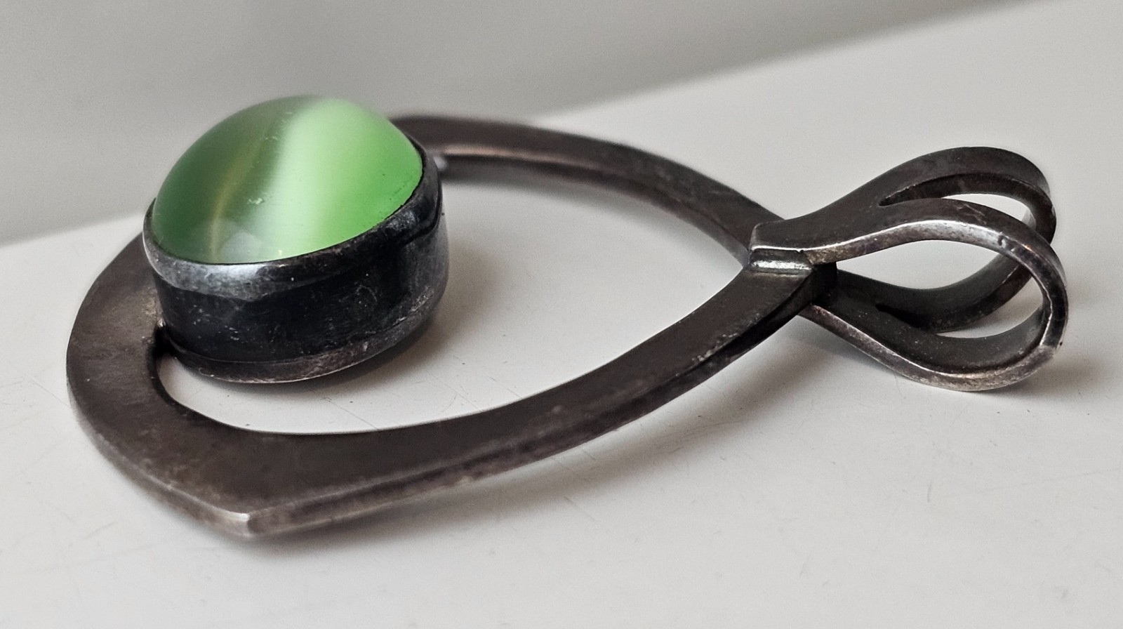 Large Mexico Sterling Abstract Modernist Pendant & Green Cat’s Eye Stone 16.7 gm