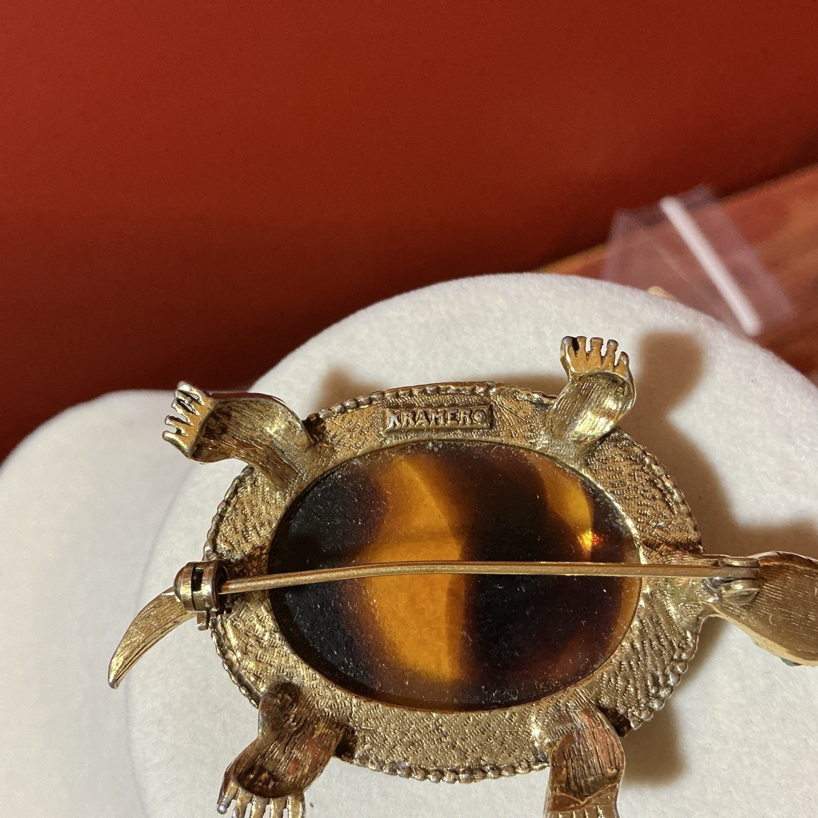 Vintage Signed Kramer Cabachon Tiger Eye Turtle Tortoise Glass Brooch