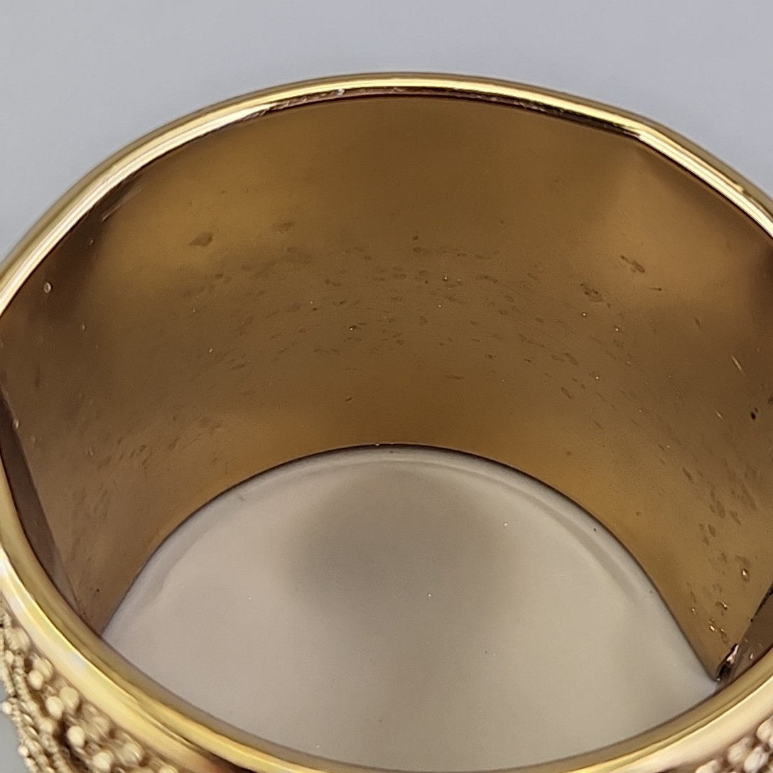Vintage Wide Bangle Bracelet Hinged Gold Tone Wavy Texture Spring Loaded 6.75″