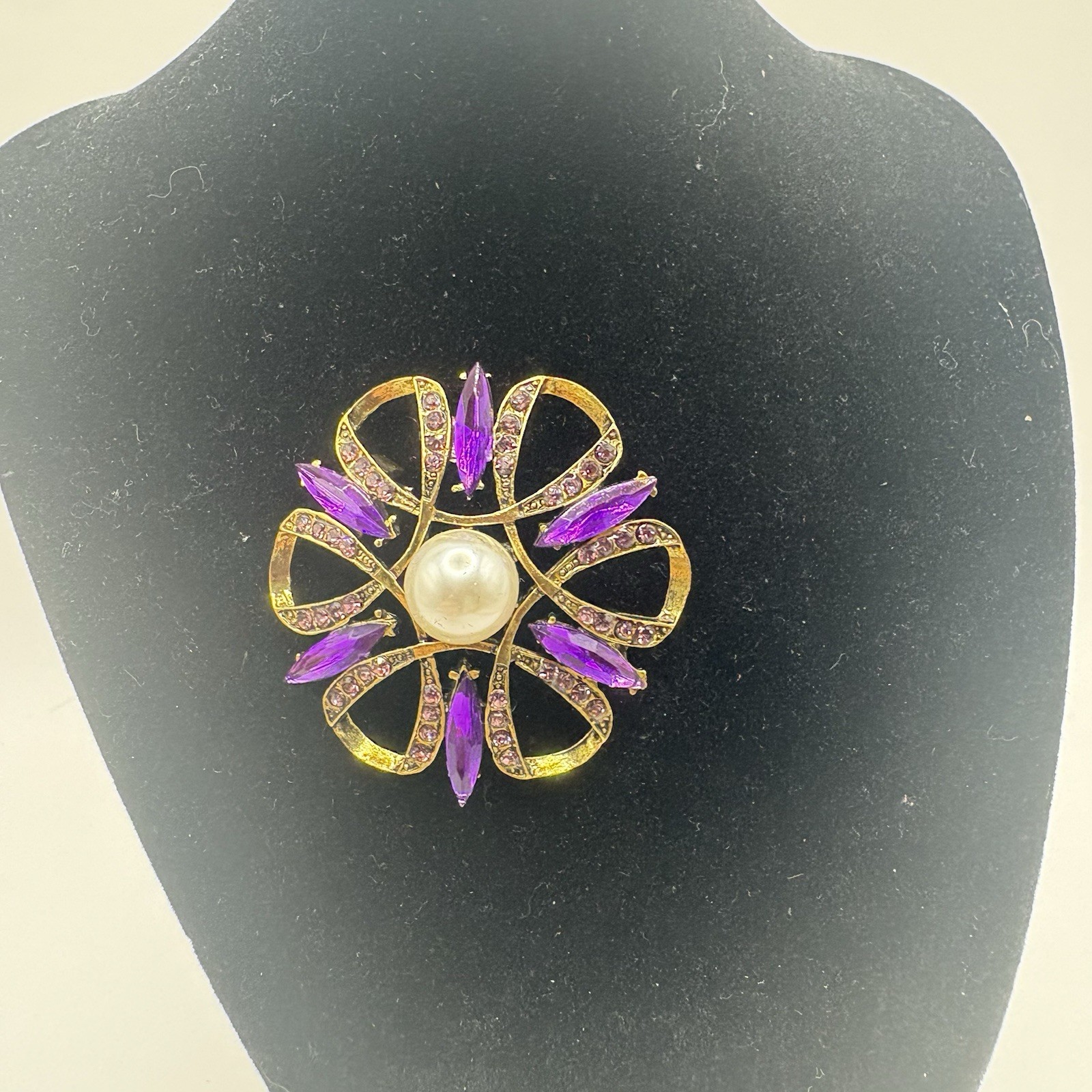 Beautiful Gold Tone 2 Inch Brooch with Purple Zircons and a Faux Pearl