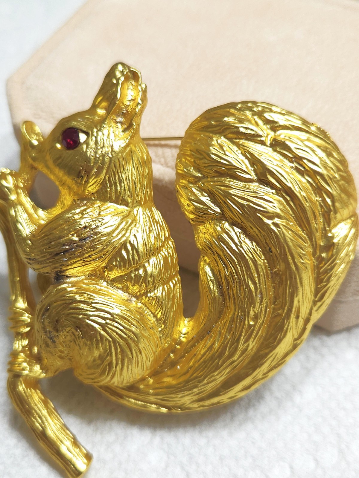 Vintage Style Large Squirrel Brooch Pin Rhinestone Gift for Her CHARMING!