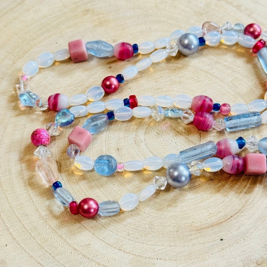 VTG pink Opalescent wrap Necklace Opalite Art Glass Beads moonglow long 38″ rare
