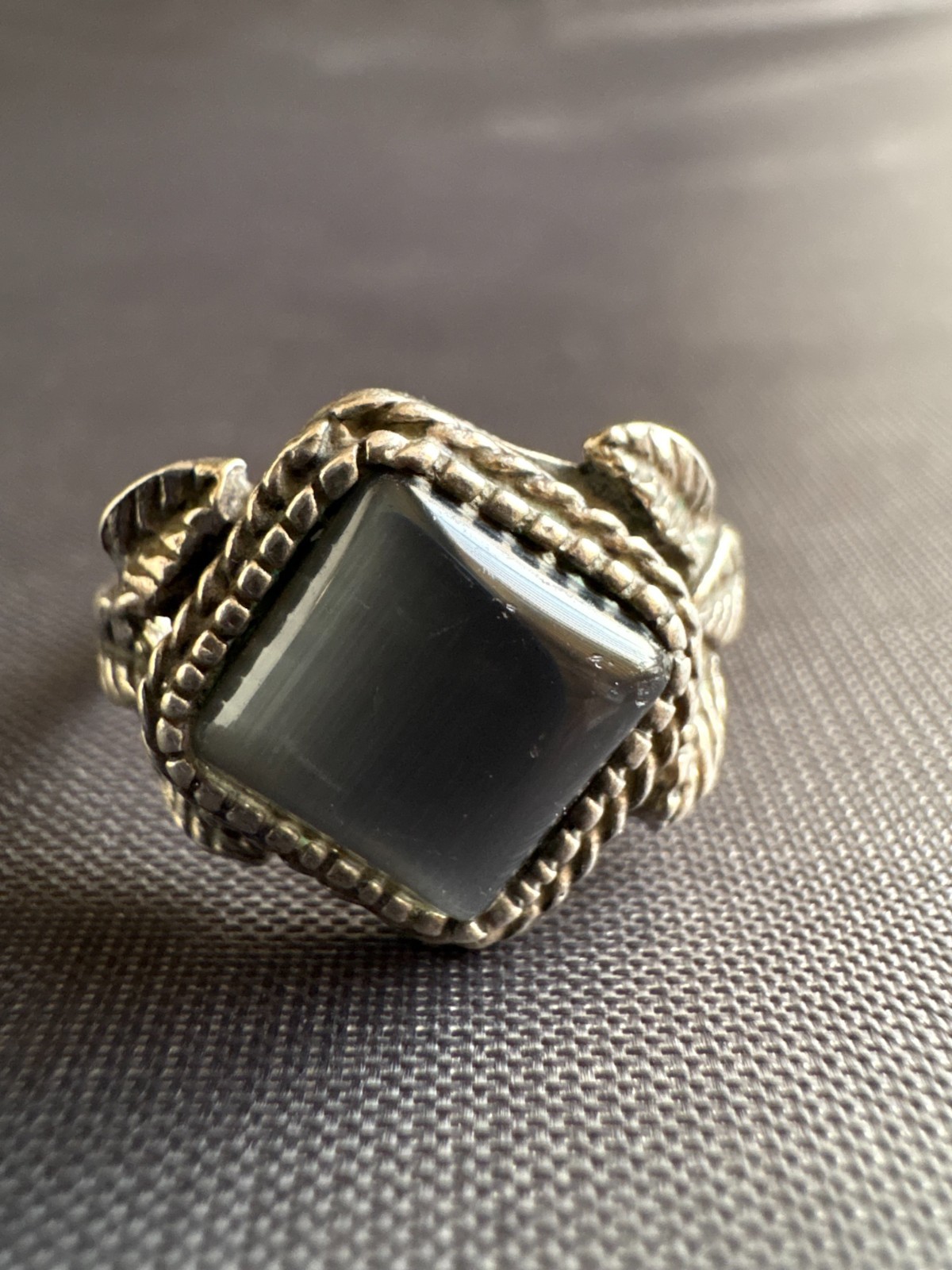 Vintage Silver Dark Grey Cat’s Eye Ring Handcrafted Ring Size 8 US