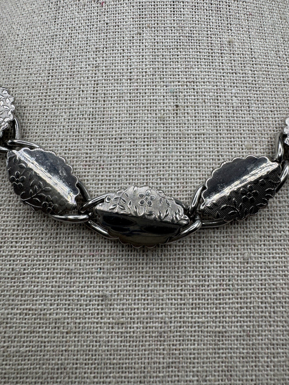 Vintage Silver Tone Necklace & Bracelet Set