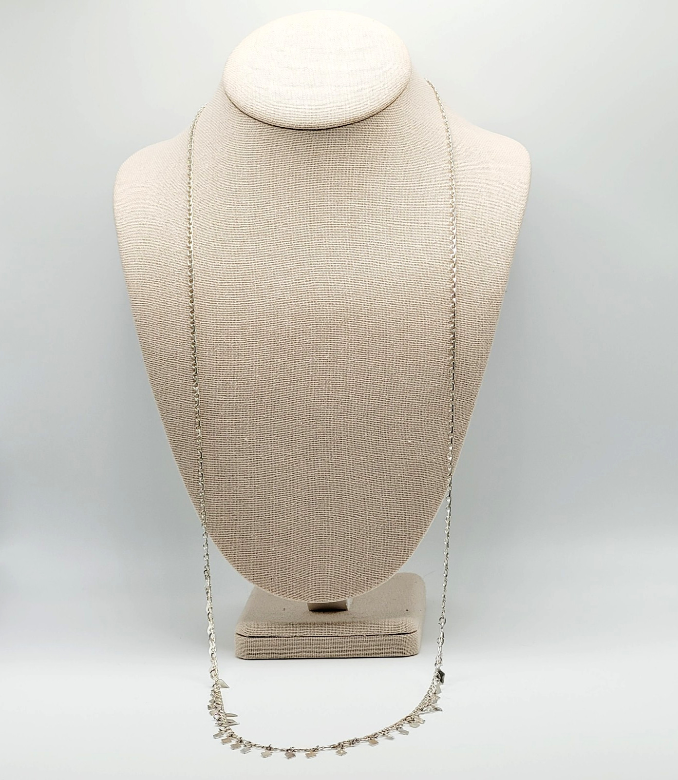 Fringe Geometric Metal Shapes Silver Tone Vintage Single Strand Necklace 39 inch