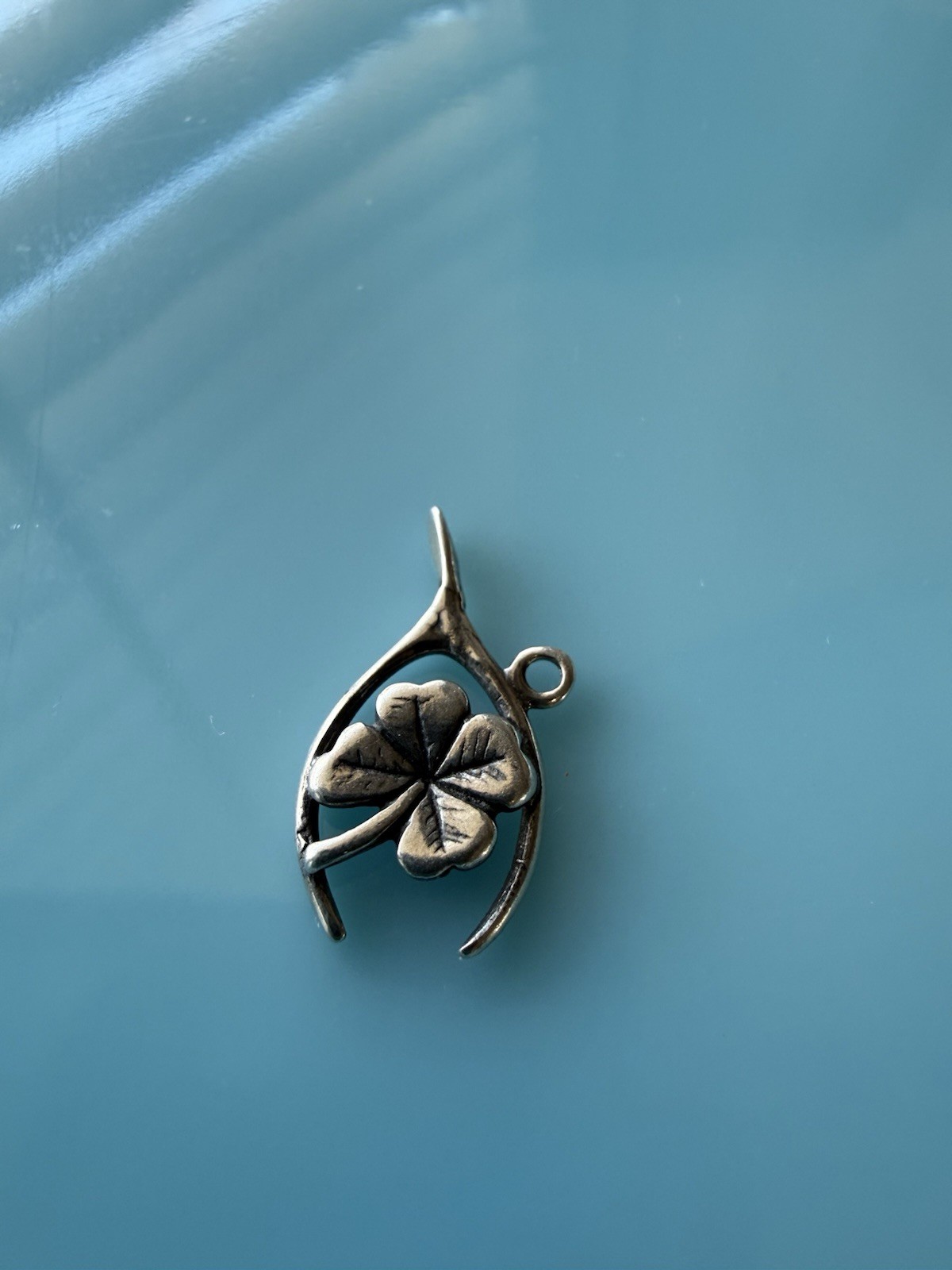 Vintage Sterling Silver Lucky Clover Wishbone Charm Pendant .8g