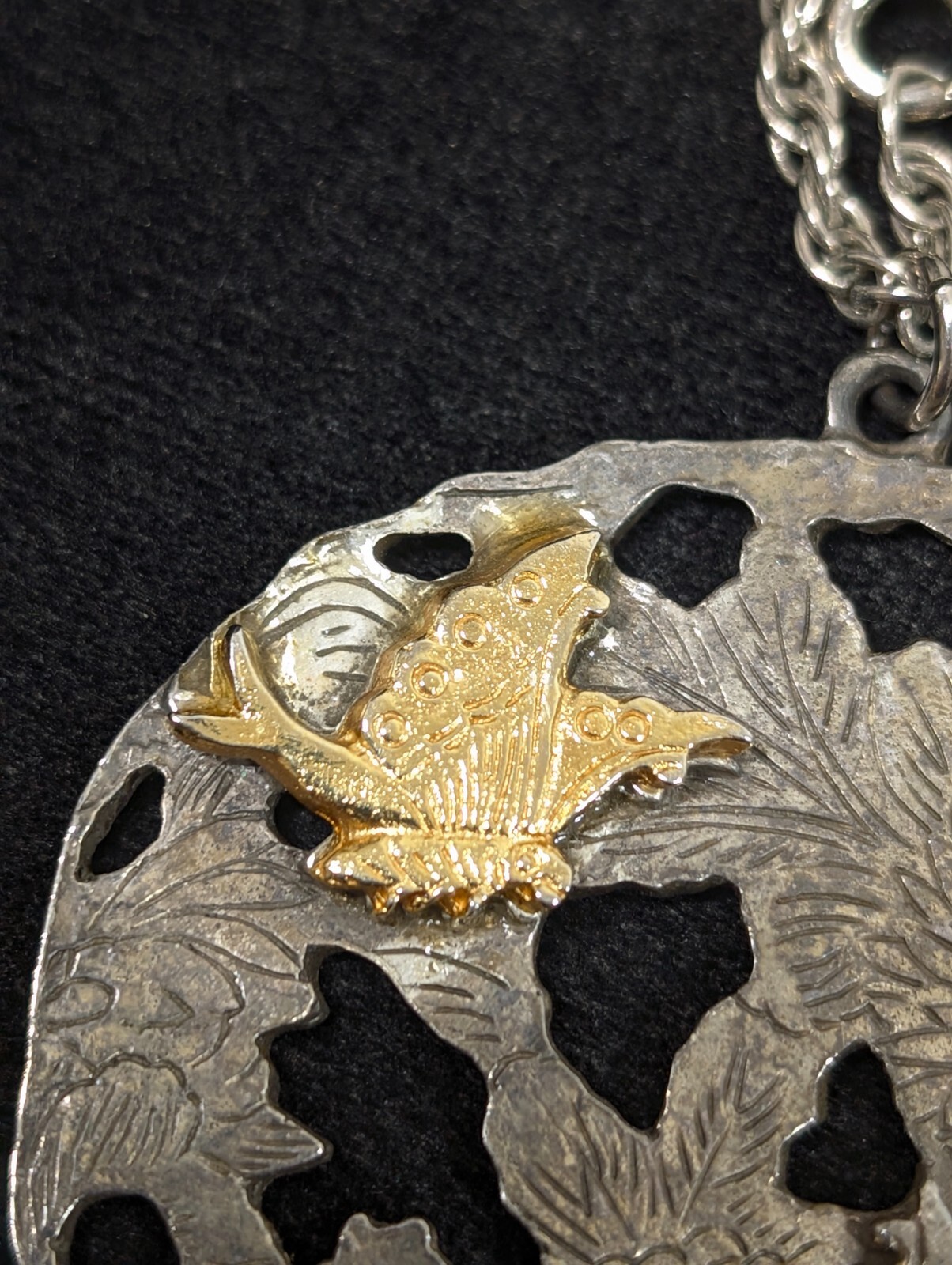 Vintage Alva Museum Replicas Butterfly Flower Medallion Pendant Necklace 25 in