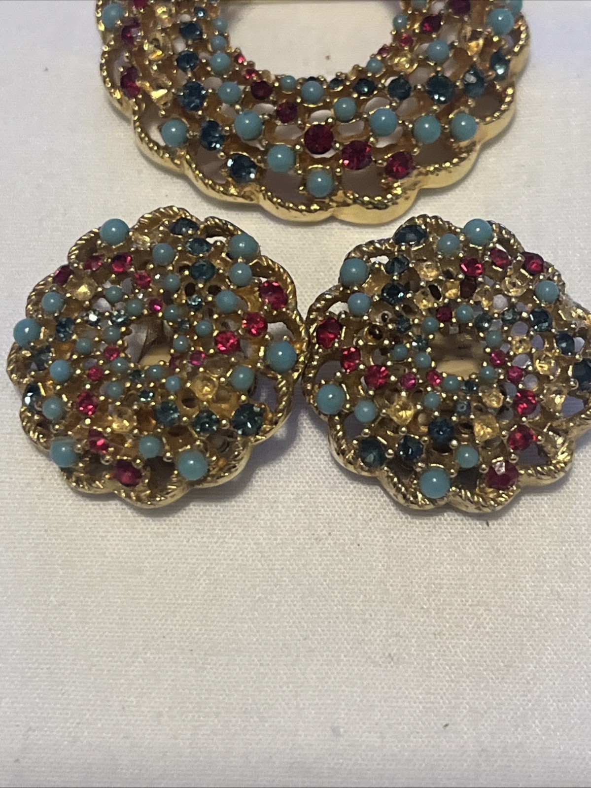 Vintage 1960s Sarah Coventry Song of India Brooch Pin Set with Clip On Earrings
