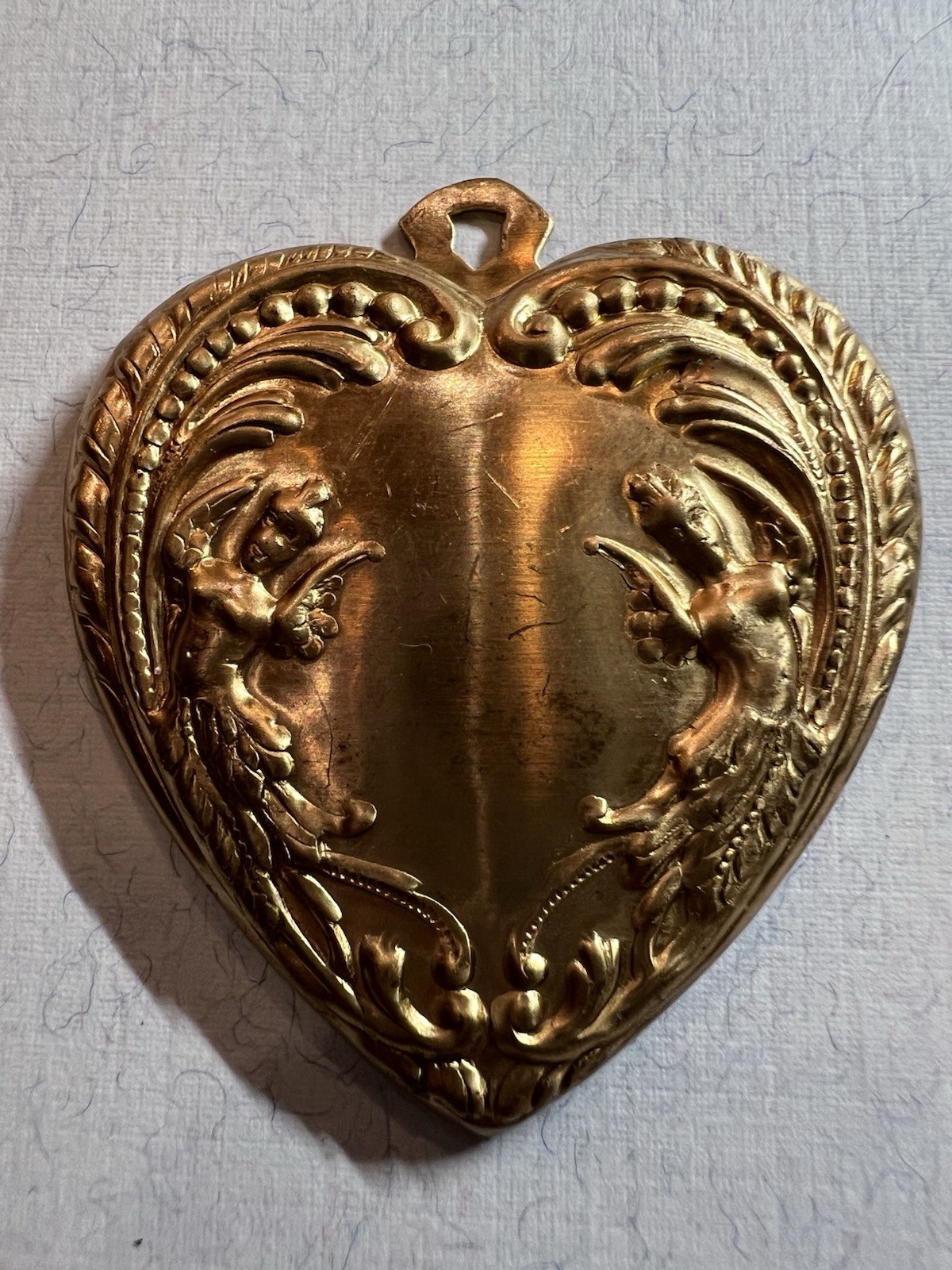 LARGE VINTAGE HEART RAW BRASS STAMPING FOR JEWELRY/CRAFT/DECOR NOS FAMOUS MAKER