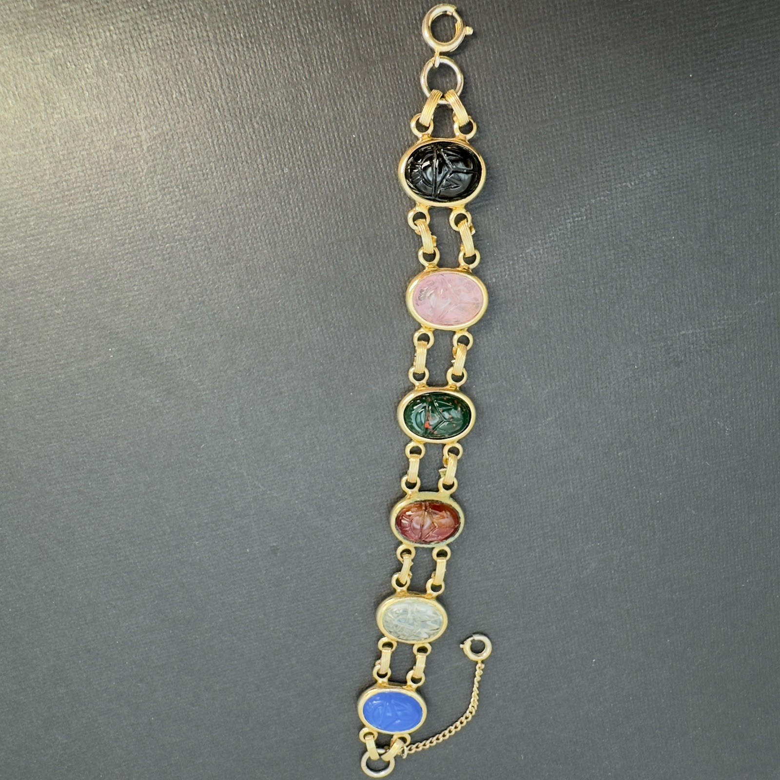 Vintage Double‑Strand Scarab Bracelet Gold Tone Carved Stones Safety Chain 7in