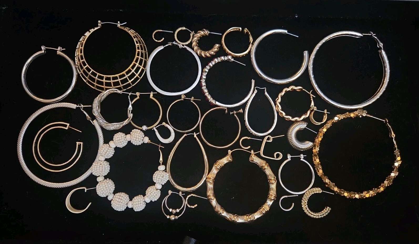 Lot Of Vintage Costume Jewelry Single Earrings Hoops Huggie