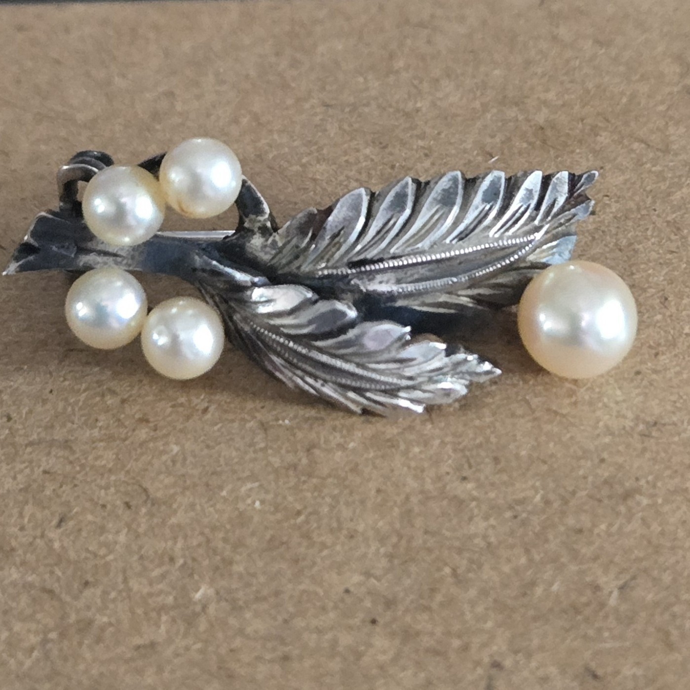 Vtg Japanese Export Sterling Silver Akoya Pearl Leaf Brooch Pin Mikimoto Style
