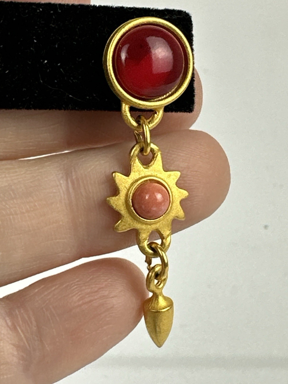 Vintage Brushed Gold-tone Stud Dangle Earrings Red Pink Stones