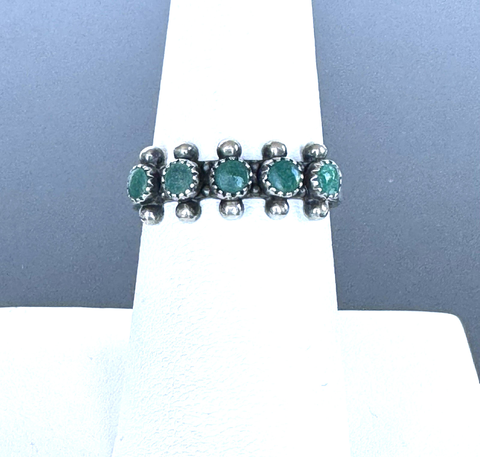 Vintage Sterling Silver Green Stone Ring Size 7.5 Southwestern Style Band