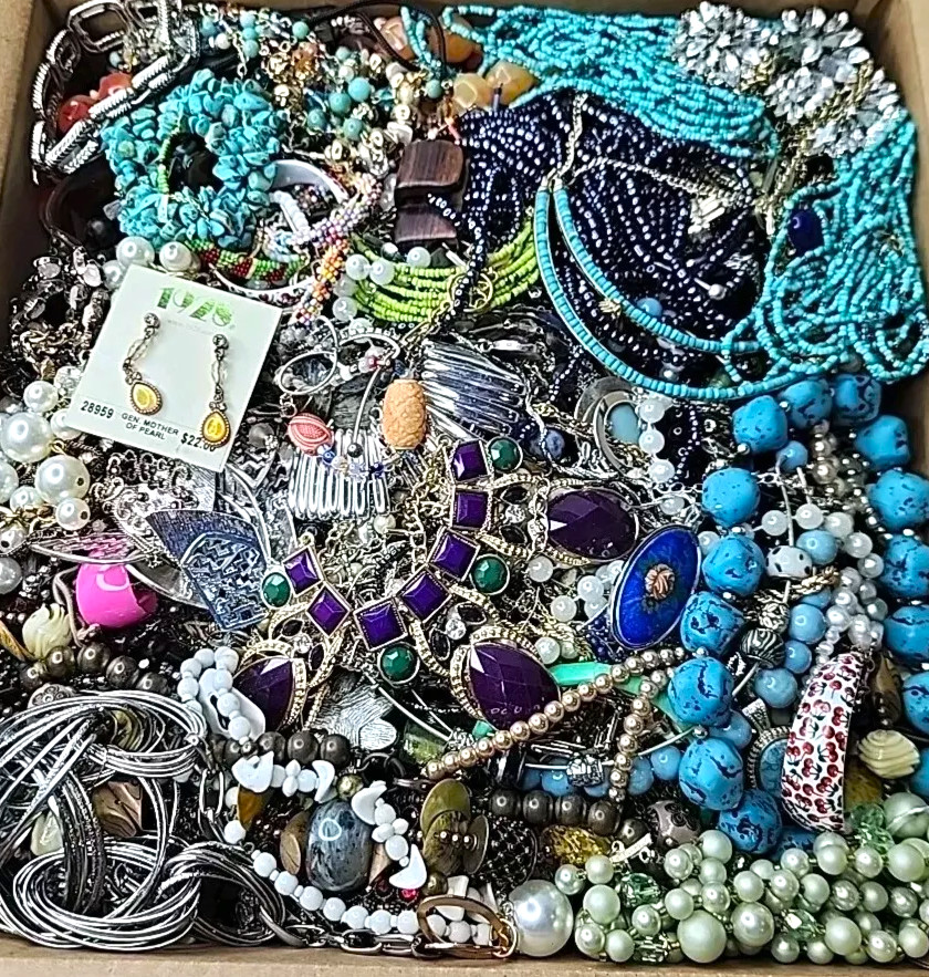 10 Pound Lbs Unsearched Huge Lot Jewelry VTG Vintage Modern Junk & Wear Tangled