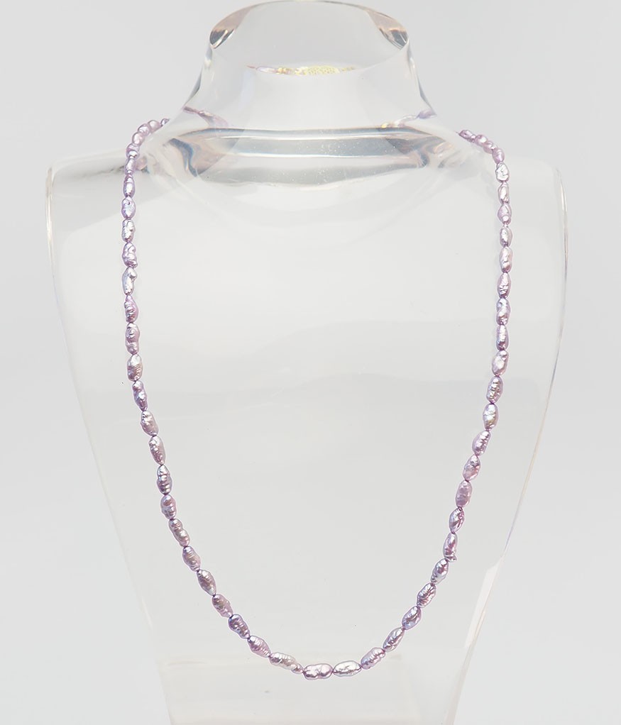 Beautiful 14k yellow gold clasp purple lavender fresh water pearl necklace