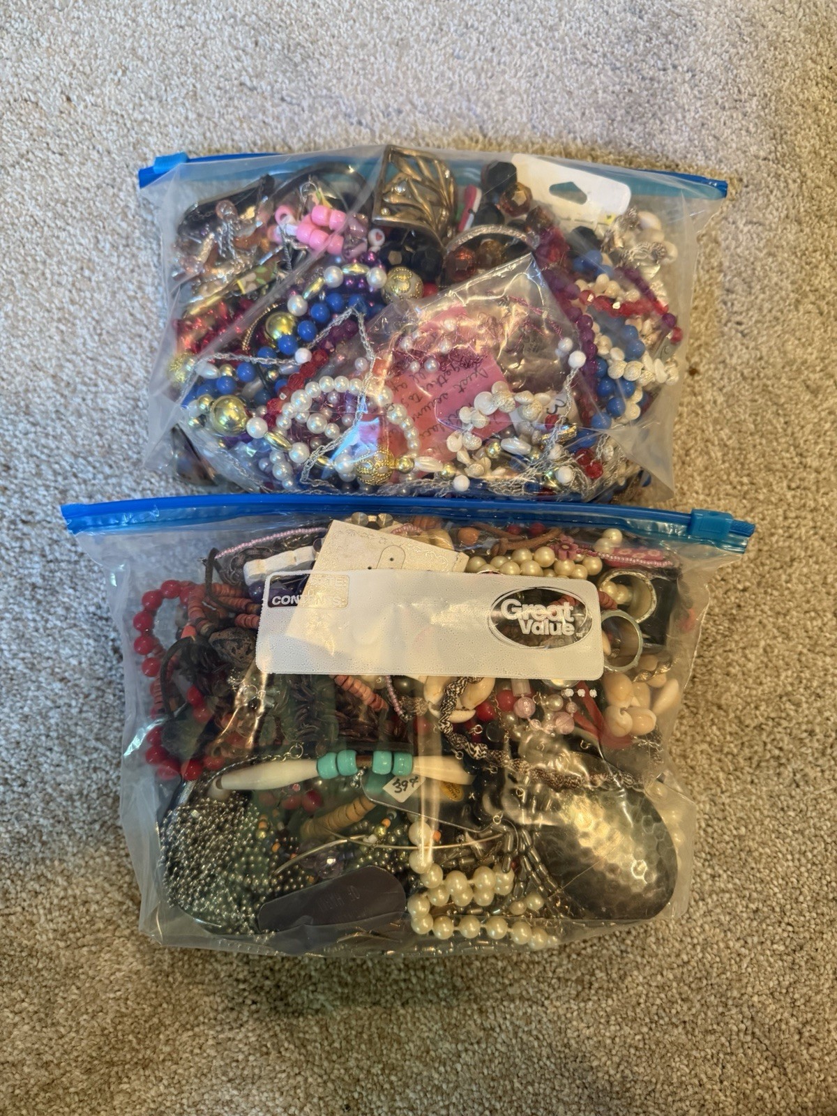 6+POUNDS! HUGE Lot JUNK costume jewelry, repurpose for crafting & upcycling!