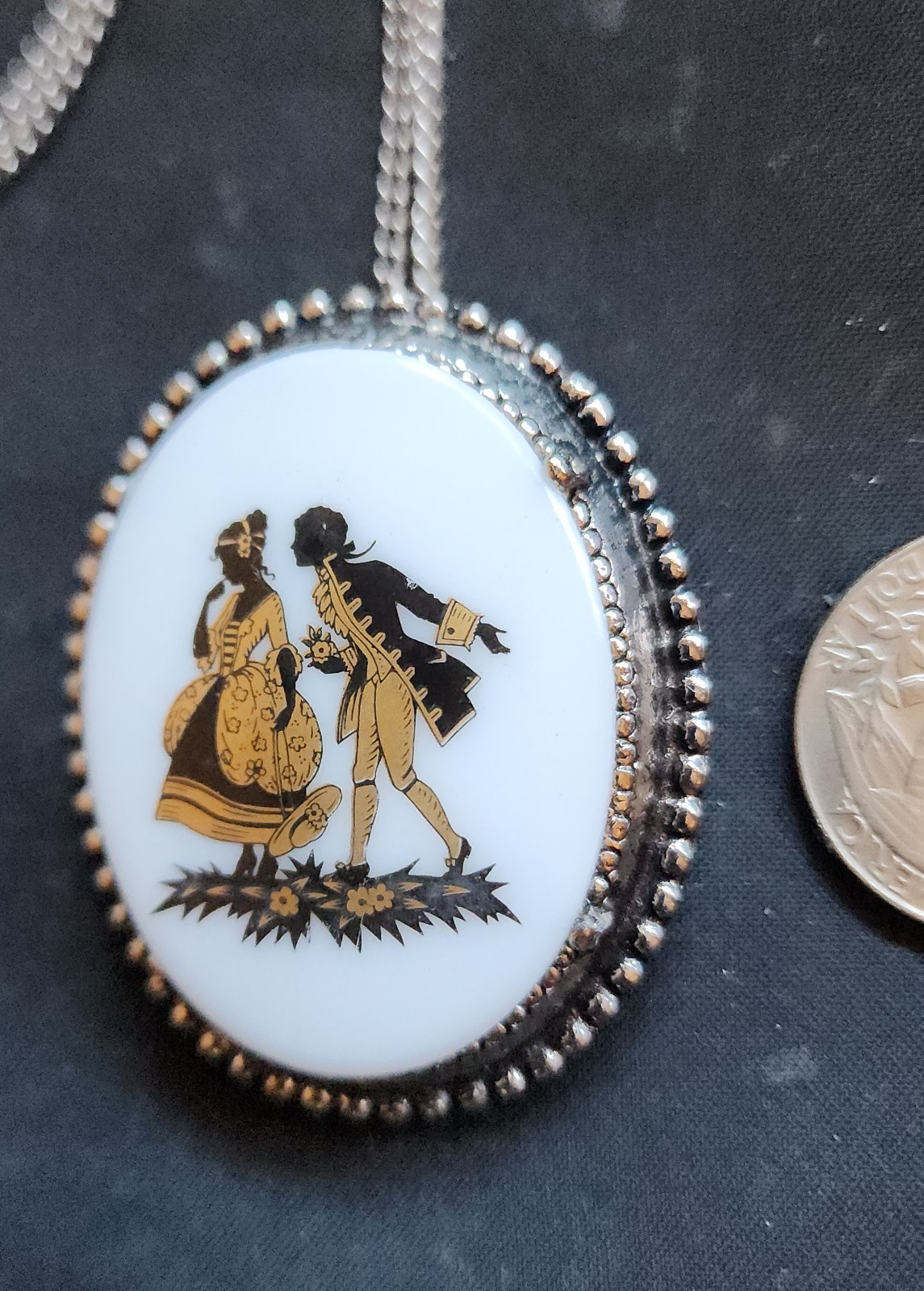 Vintage Victorian Lovers Shy Cute Courting Scene Cameo Pendant Necklace NOS