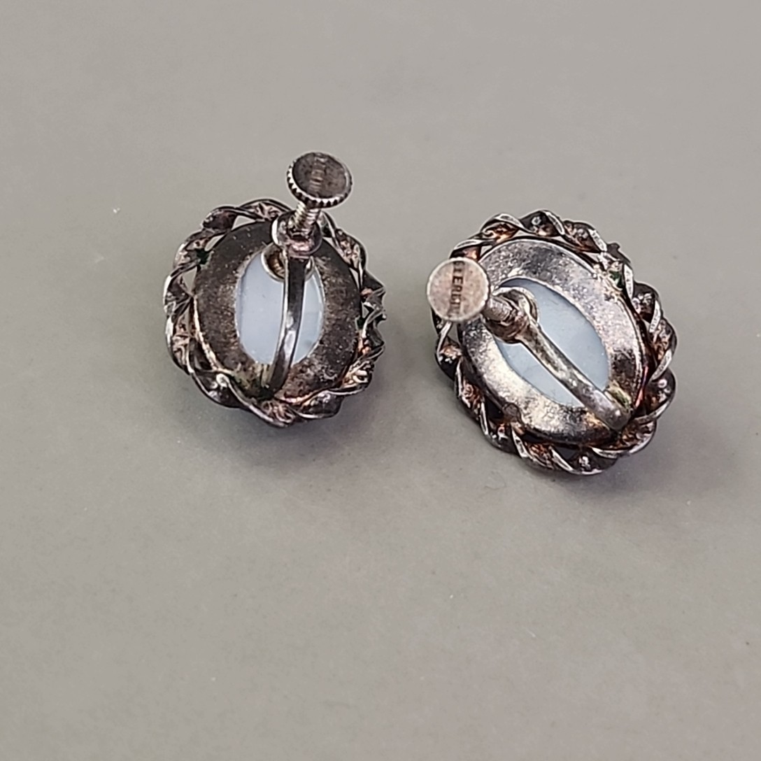 Vintage Star Sapphire Glass Screwback Earrings Blue Sterling Silver .75″