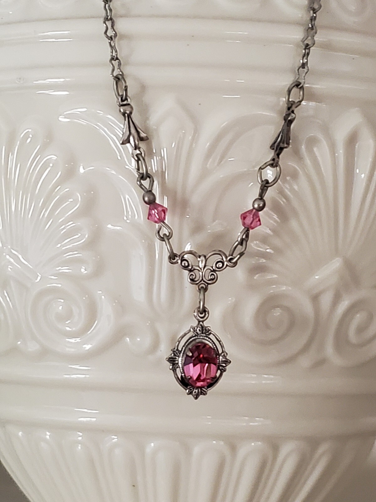 VTG Sadie Green Victorian Reproduction Crystal Necklace Light Rose Silvertone