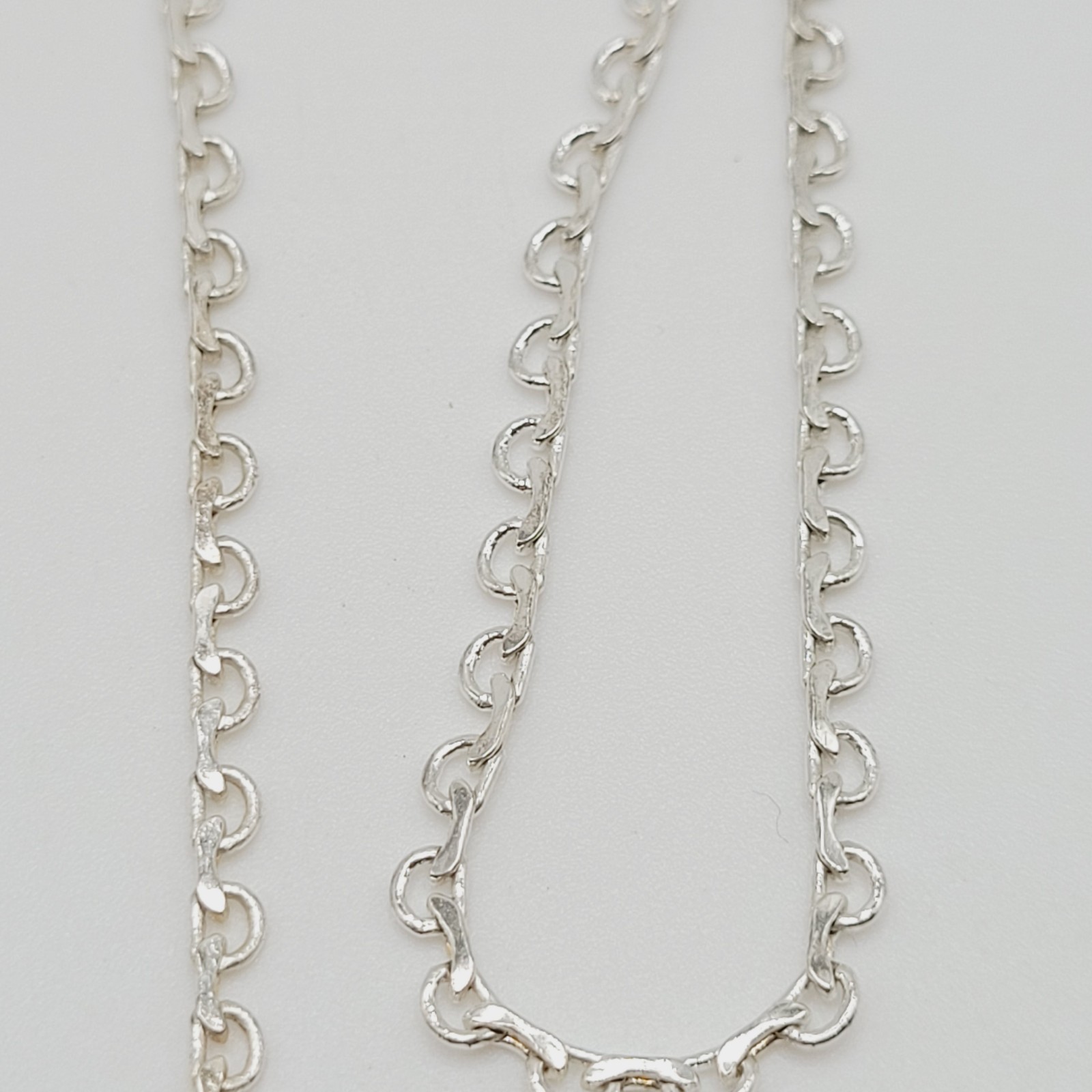 Fringe Geometric Metal Shapes Silver Tone Vintage Single Strand Necklace 39 inch