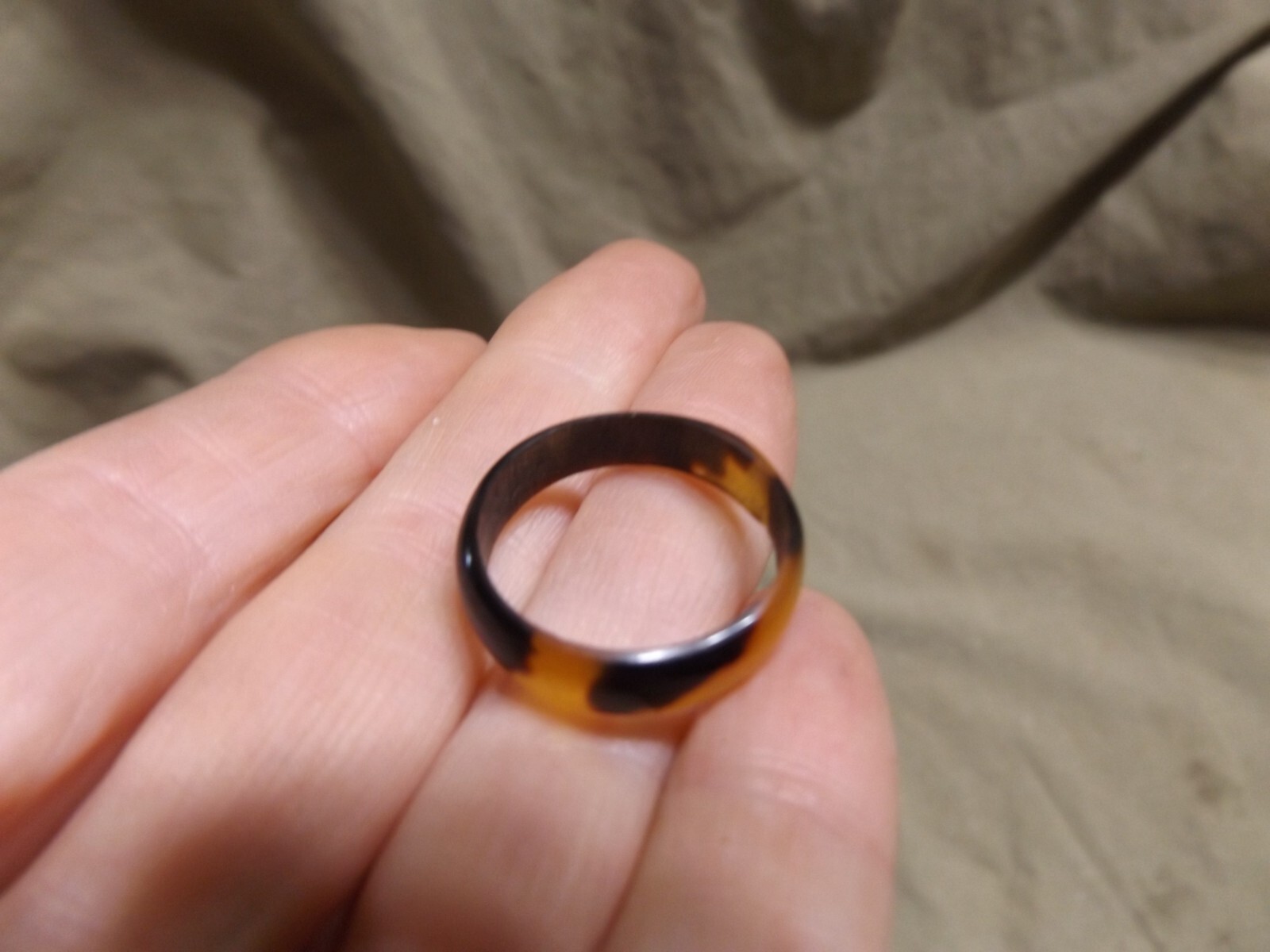 Vintage 1/4″ Turned Turtle Shell Ring Women’s ~9 3/4+ unused old new stock