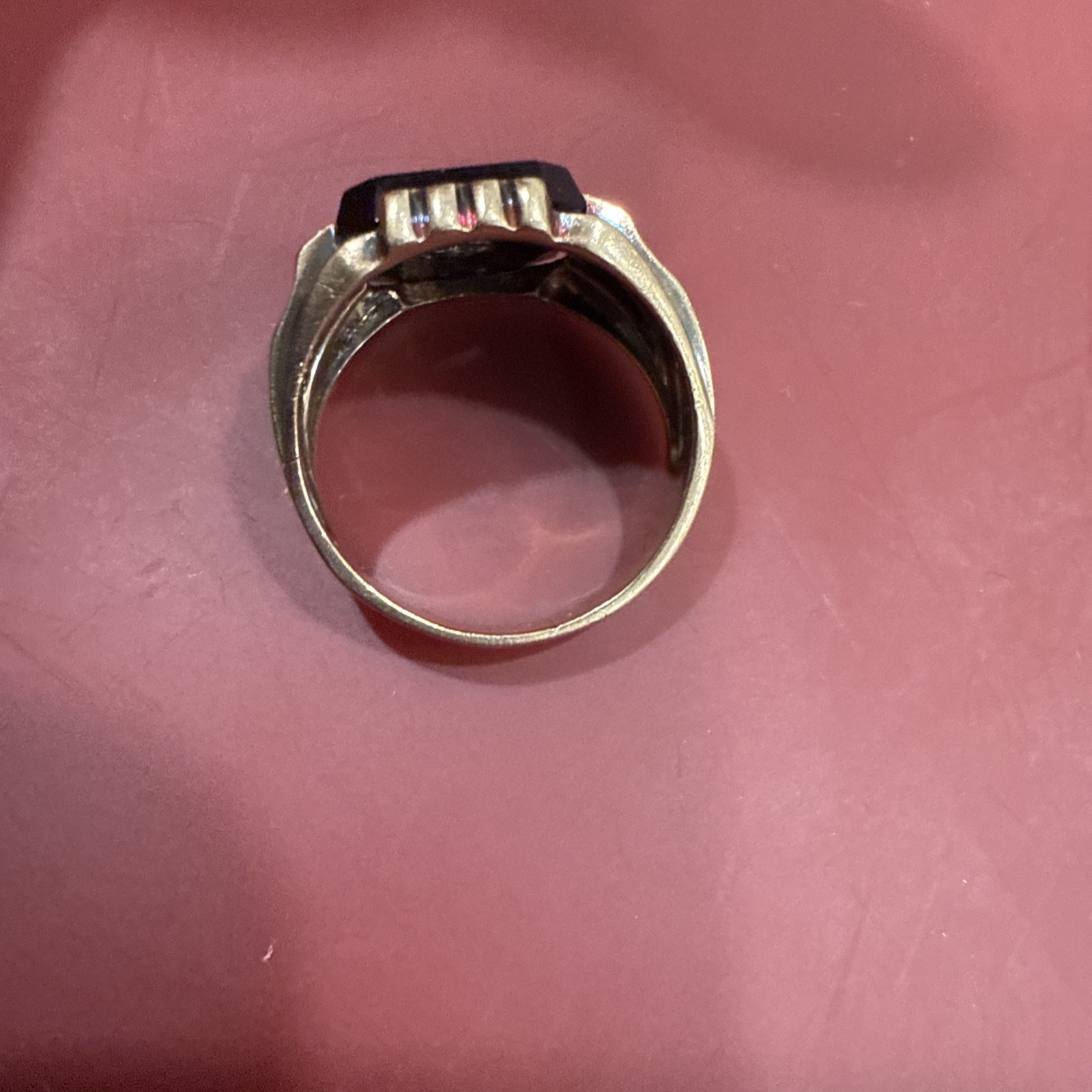 Vintage 10K Yellow Gold Black Onyx Signet Ring Monogram “J” 5.7 Grams Size 9