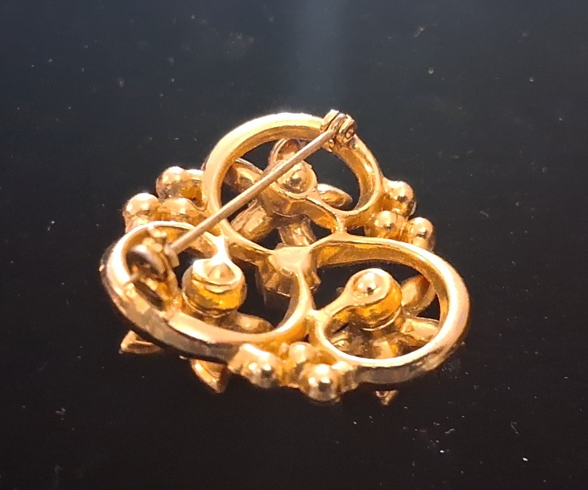 Rare Vintage Green Gold Tone Brooch Lapel Pin~Old Retro Estate Jewelry~1.25″